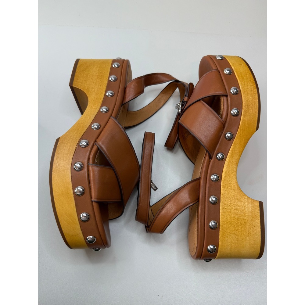 Coach Astor Saddle Brown Leather Studded Wooden Platform Sandals 8M Q8952 NEW - Picture 3 of 7